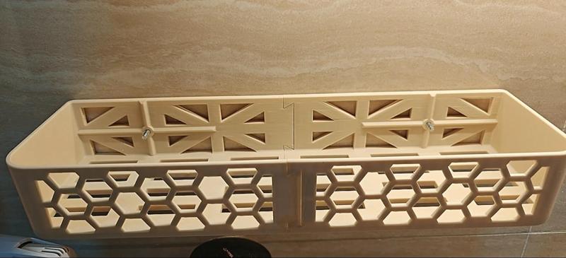 Bathroom wall mounted shelf