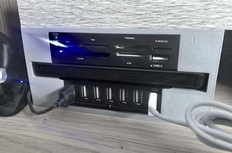 USB Media Hub Laptop