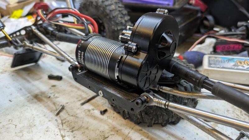 Axial Capra flat skid adaptation Fusion Pro SCX10 3 gears transmission
