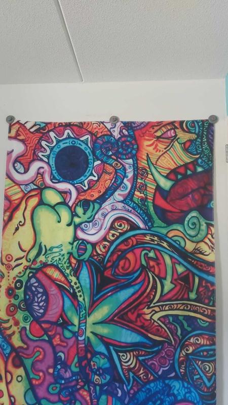 tapestry/flag hanger/clamp wall-mounted