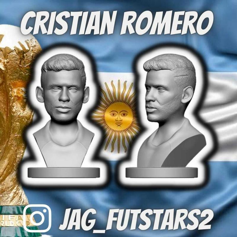 Argentina 2022 - Cristian Romero - Soccer Bust
