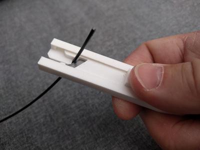 Filament cutter (only 18mm snap off blade needed)