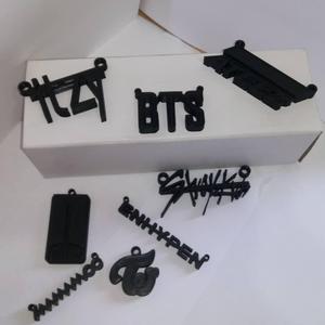 Kpop Bands Pendants (Ateez; Bts; Enhypen; Itzy; Mamamooo; Straykids; Twice)