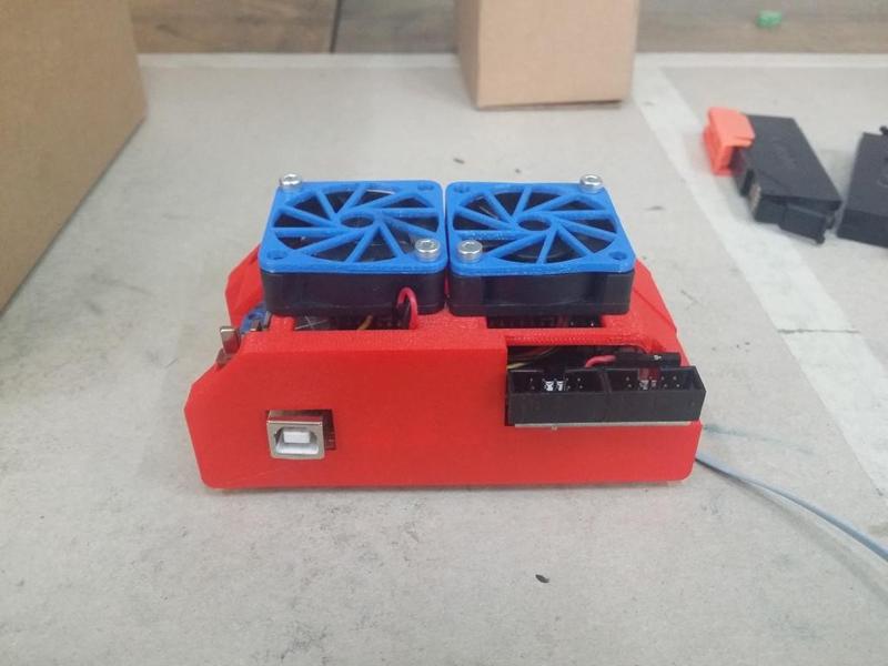  Sanguinololu 2x40mm Fan holder (closed)