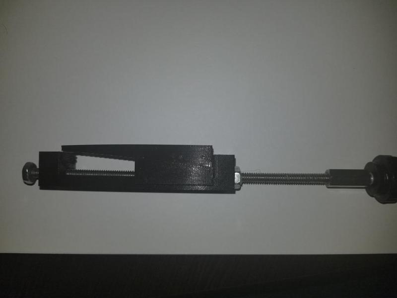 Wedge Jack with rotating handle