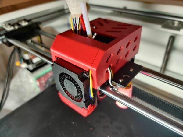 One side-removable carrier cover for Creality CR-5