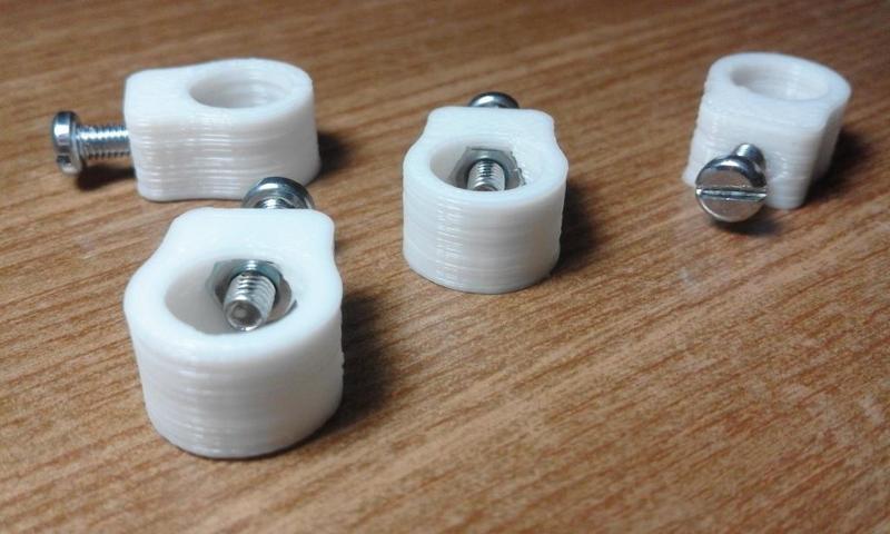 Screw locking ring for 8mm rods