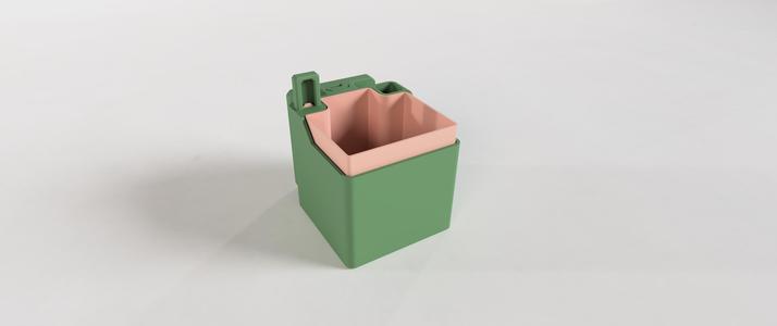 Lynn - Self Watering Plant Pot