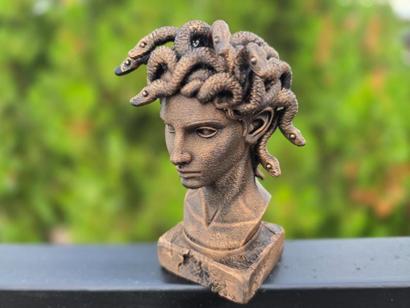GORGON BUST