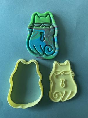 Cool cat cookie cutter