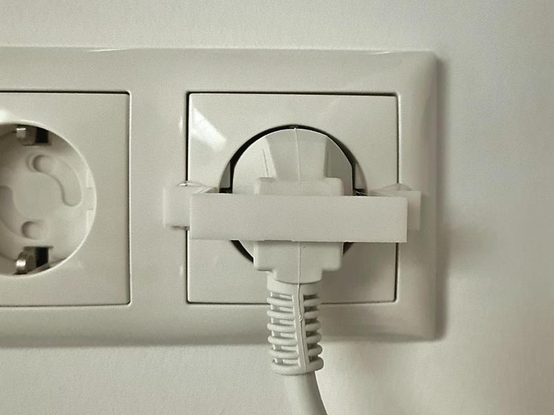 Baby Power Plug Lock
