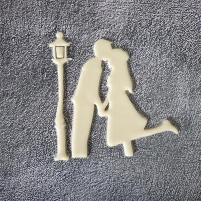 Man&Woman Kissing Cookie Cutter
