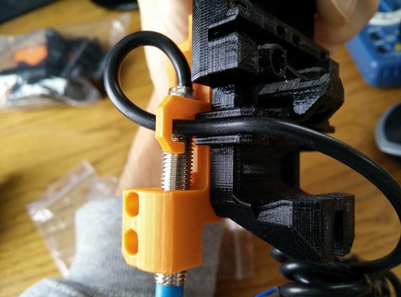 Original Prusa i3 MK2S Extruder Remixed (fits aftermarket probe)