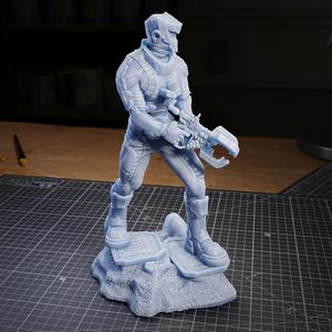 Space Soldier Statue (1:10)