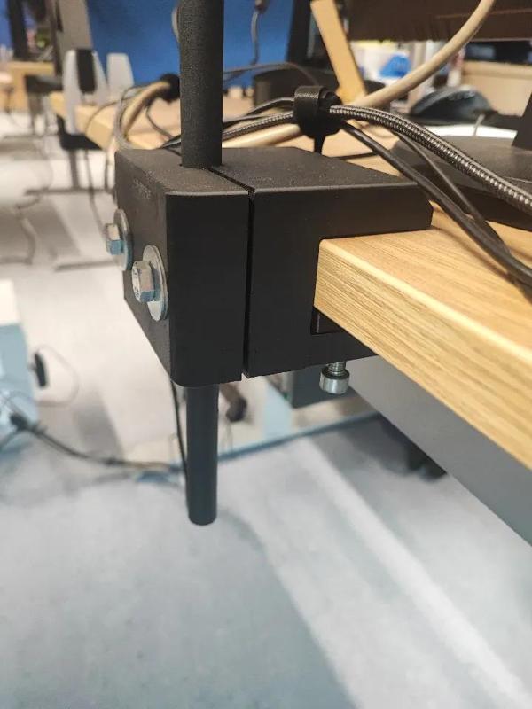 Klemmhalter für Schreibtischlampe   