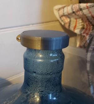 Lid for 5 Gallon / 19L Water Jug with attachment