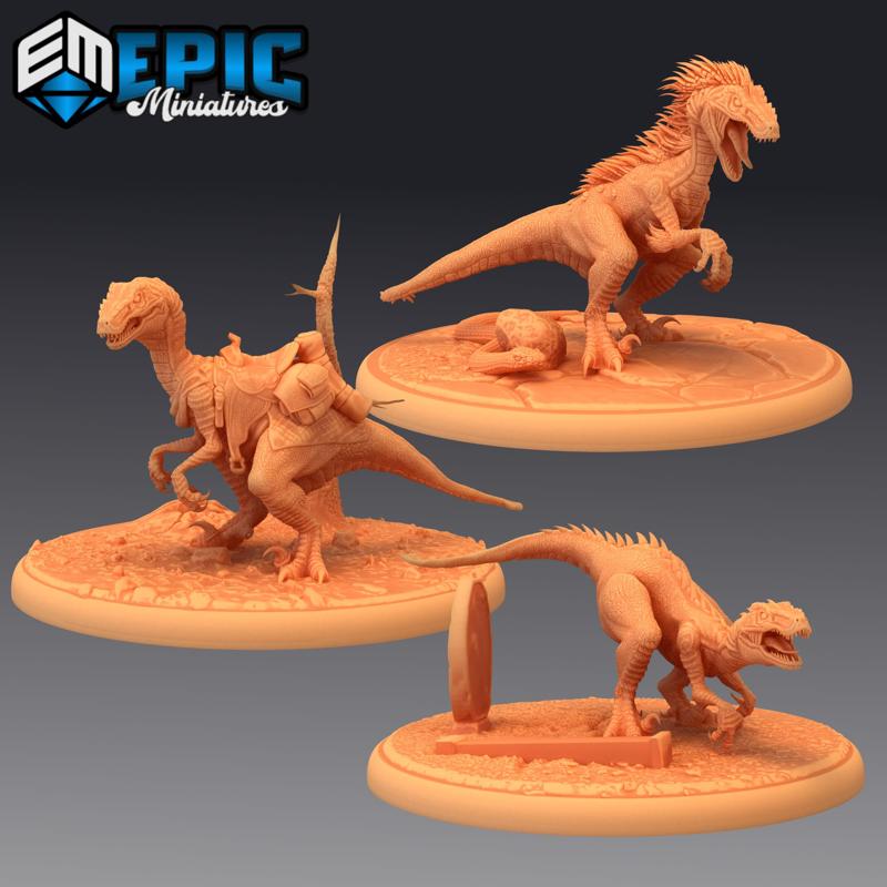 Raptor Set / Ancient Hunting Dinosaur / Jurassic Reptile