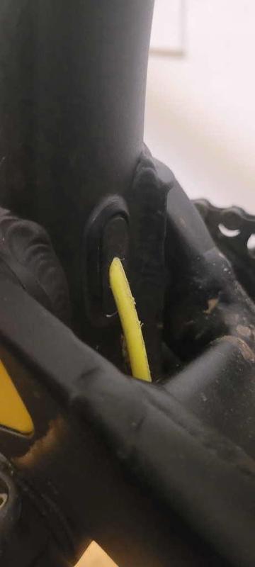 Canyon Spectral AL5 2020 Dropper seatpost  hose cover