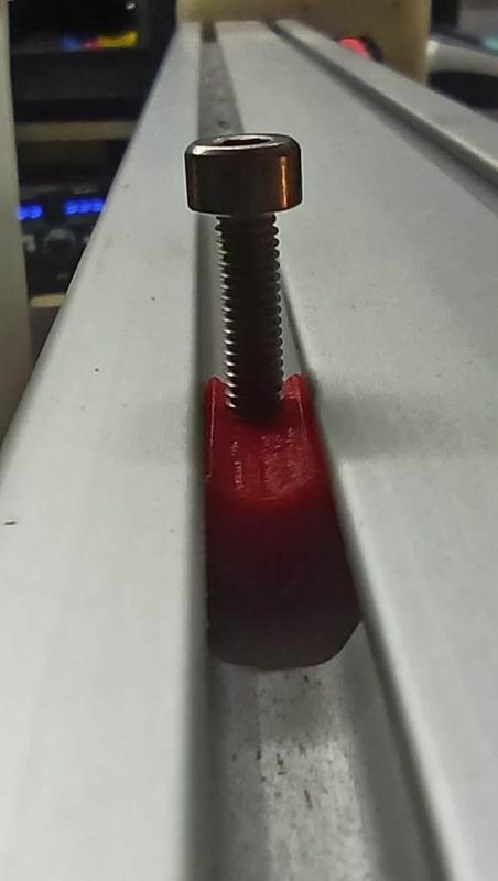 t - nut for slot 6 I-Typ , insertable and ball self-locking 