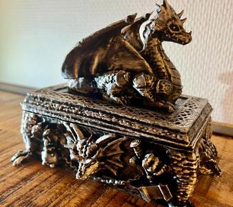 Dragon Storage Box