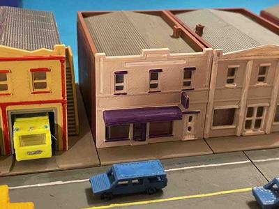 Town building US 4 - shop (z-scale)