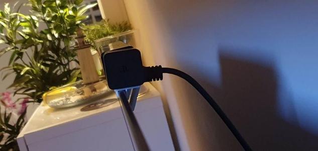 Clip Playstation 4 camera  TV OLED