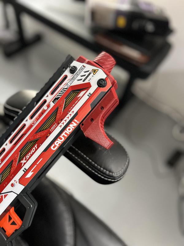 Comfortable Minimalistic Reversible Grip Set