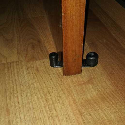 Tope puerta con retenedor