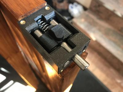 Protective grating lock