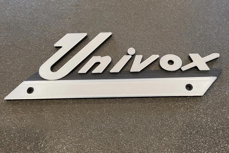 univox amplifier logo