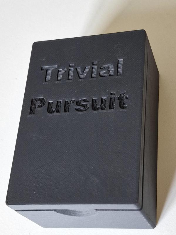 Closeable box for card games