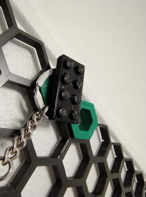 Honeycomb wall 2x4 Lego dowel