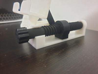 Finer Threaded Screw for the Screw Adjustable Phone Stand
