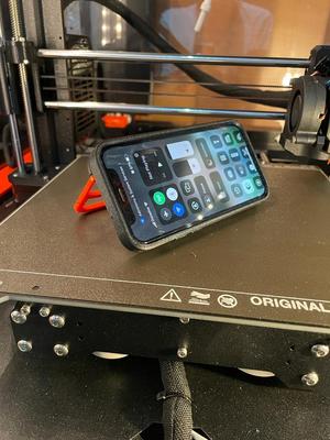 iphone12mini with kickstand