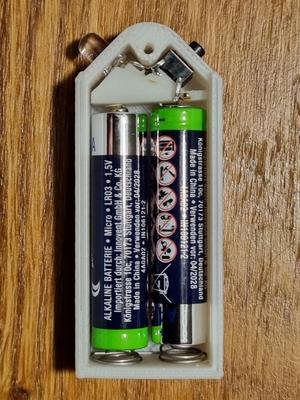 LED Lamp for AAA-Batteries