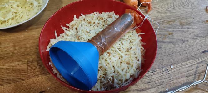Cheese filler funnel -  sausage casing