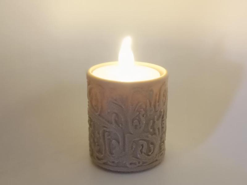 Oriental-Style Lantern with Ornaments Tea Light Holder