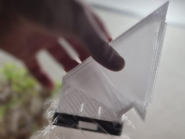 Poop chute heavy-duty low-filament ejection