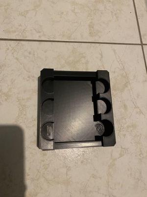 Keep the Heroes Out - tokens insert