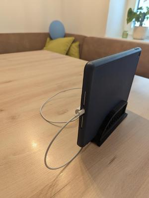 Customizable Tablet Rack with Easy Access and Cable Management