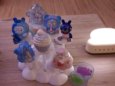 Cloud Figurine Display