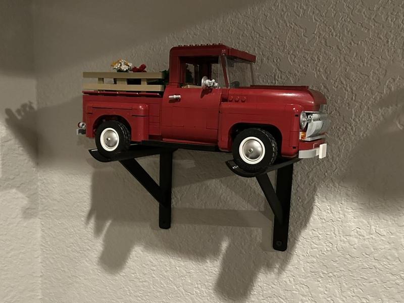 LEGO pickup truck 10290