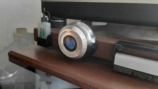 Vinyl turntable clamp holder