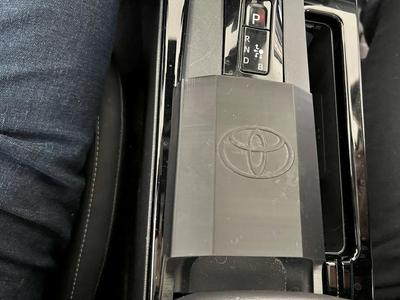 Prius 2024 console cover