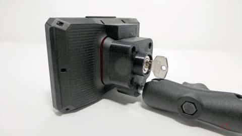 Abschließbare Halterung für Garmin Zumo XT mit RAM Mount Kugel Größe B / Lockable mount for Garmin Zumo XT with RAM Mount ball size B