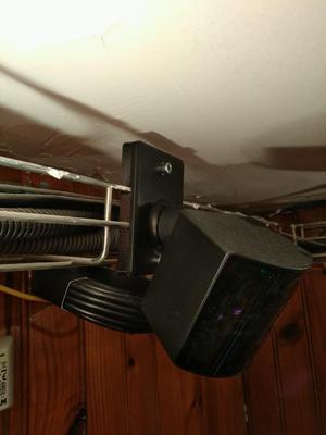 Valve Basestations (SteamVR 2.0 - Lighthouse) on Legrand Cablofil