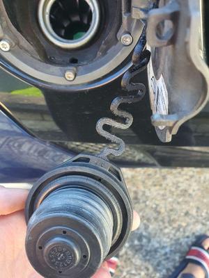 Fuel Cap Retaining Strap (Smart)