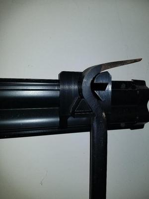 K Rail Crowbar Hook
