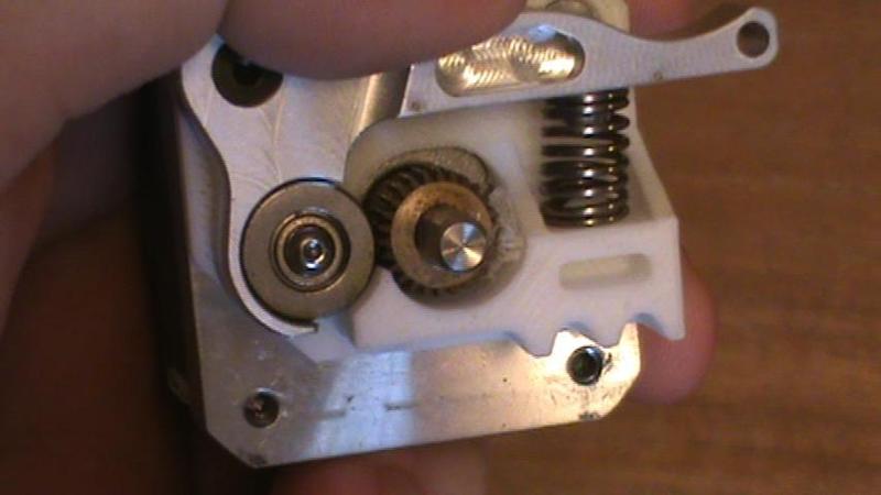 Self cleaning extruder plate (wanhao i3 and clones) 