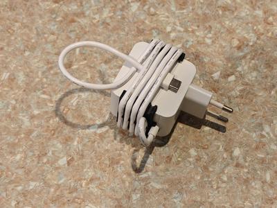 Raspberry pi power supply cable management